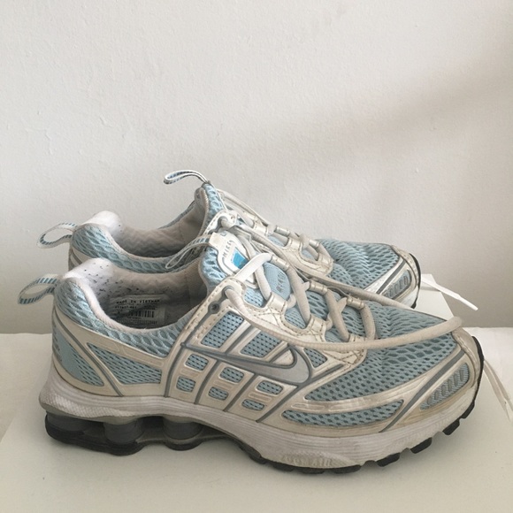 Sz 6/36.5 fit like 5.5-6 Nike shox 2:40 zoom air womens running white gray blue